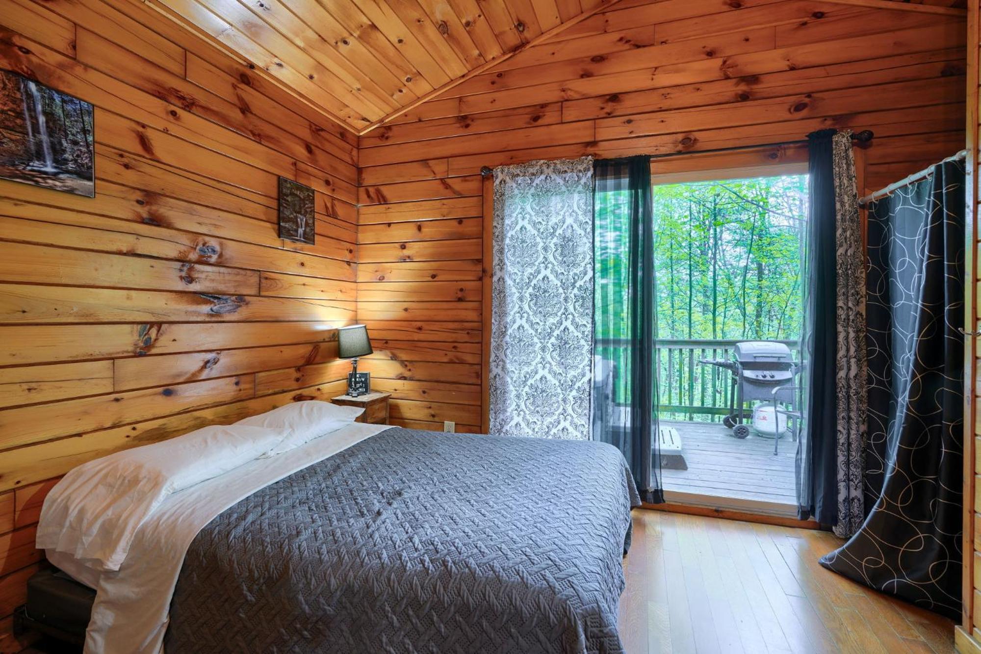 Blue Rose Cabins - Wildwoods Cabin Logan Eksteriør bilde