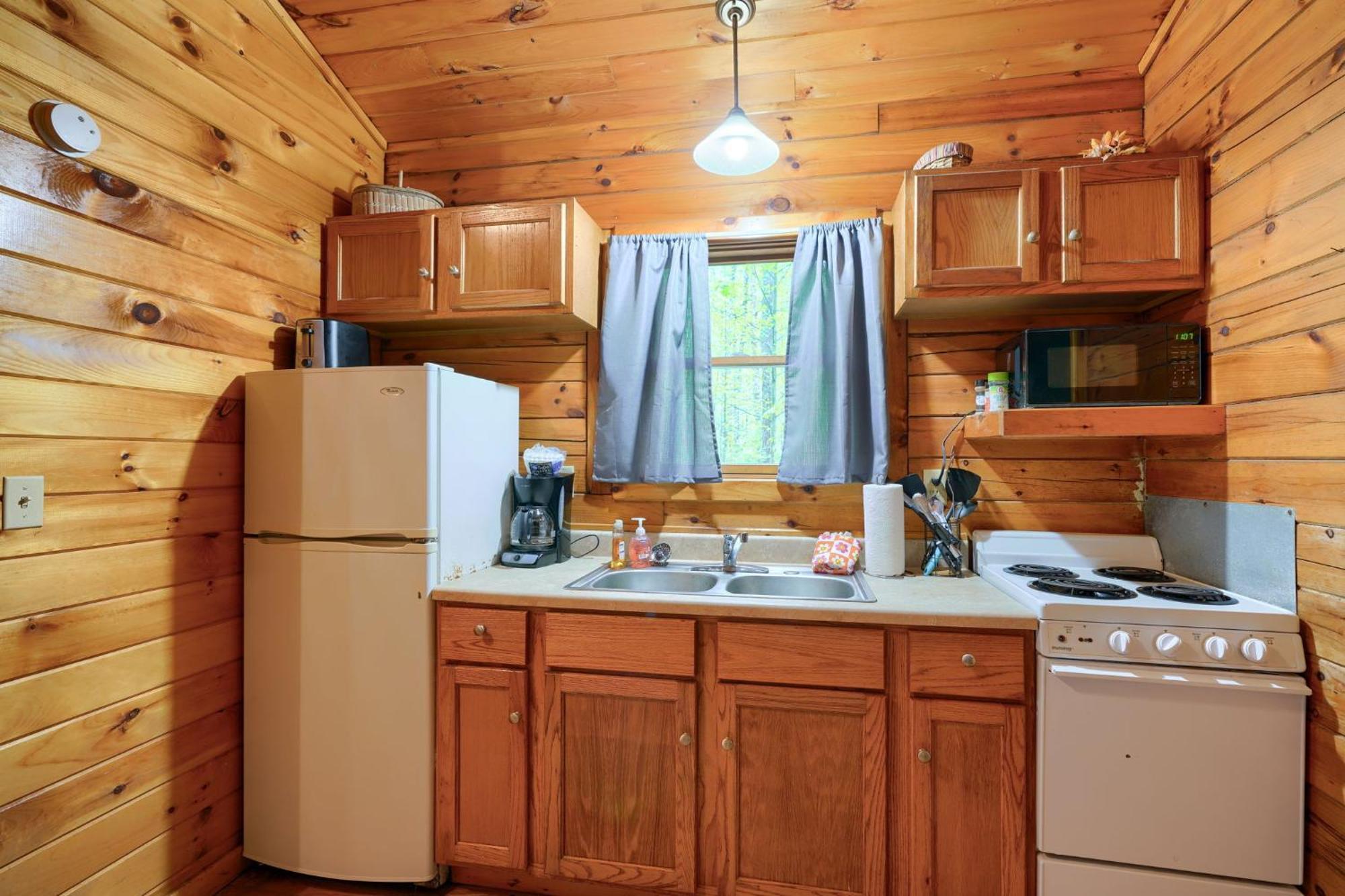 Blue Rose Cabins - Wildwoods Cabin Logan Eksteriør bilde
